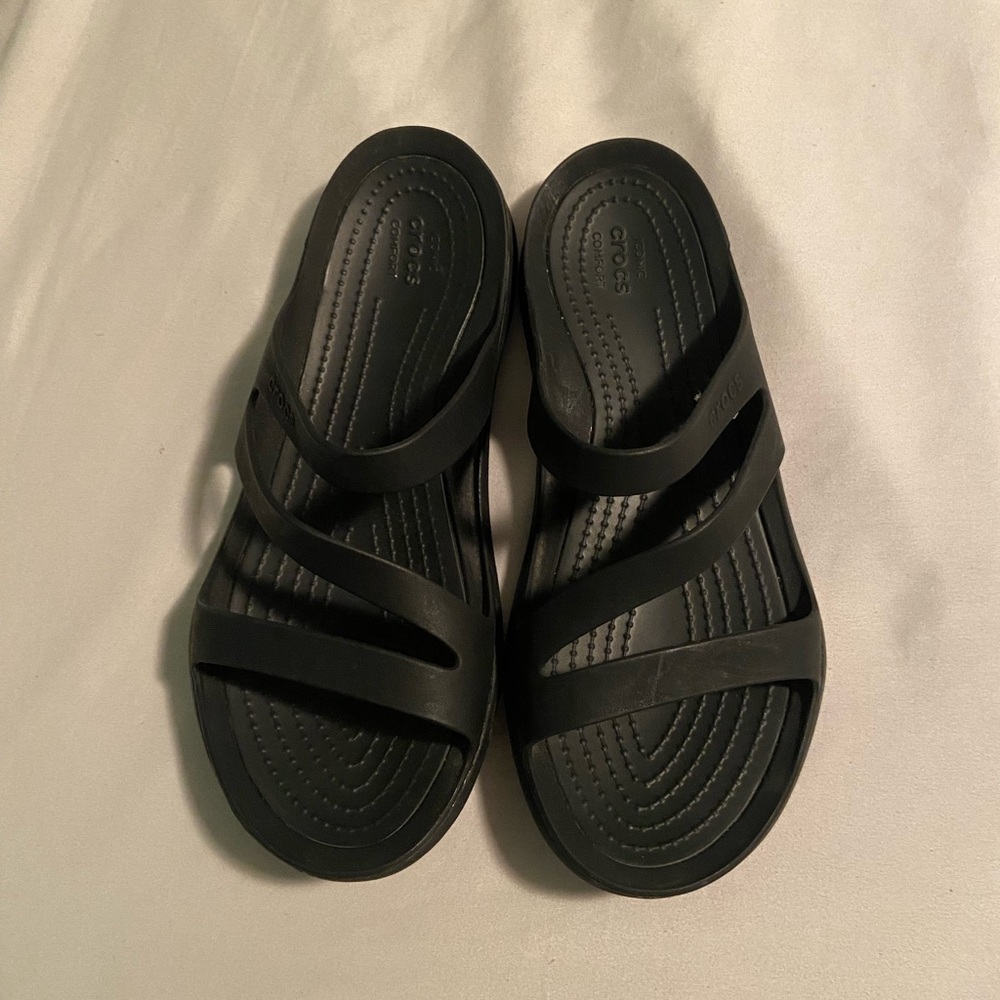 Crocs Getaway Sandals Women’s Size 7